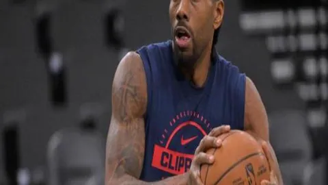 春踏山巅展雄风，健身逐梦新征程。